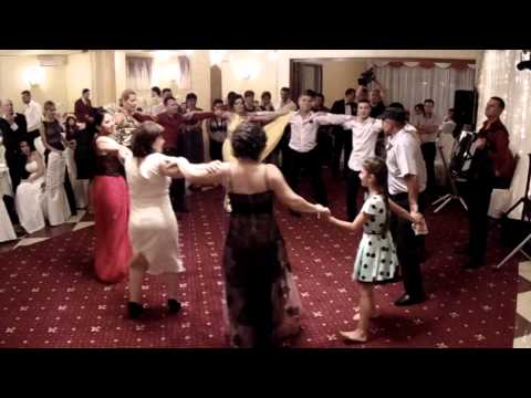 sarba la patru la nunta