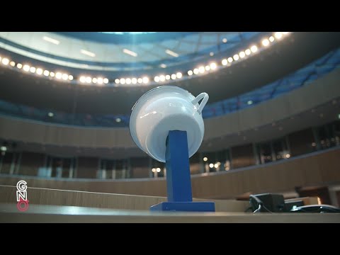 Wolfgang Sobotka erhält Gute-Nacht-Topf für das Lebenswerk