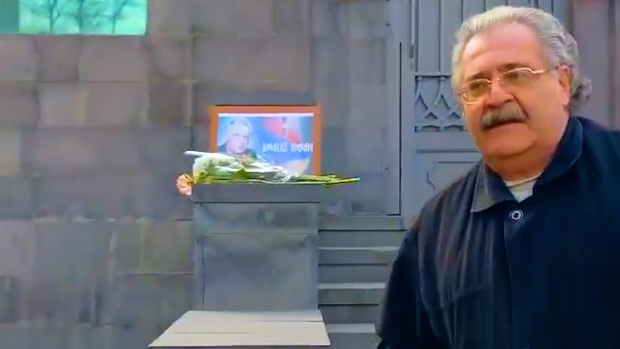 Նիկոլայ Ռիժկովի հիշատակին նվիրված ծաղիկներ են բերել ՀՀ-ում ՌԴ դեսպանատան դիմաց