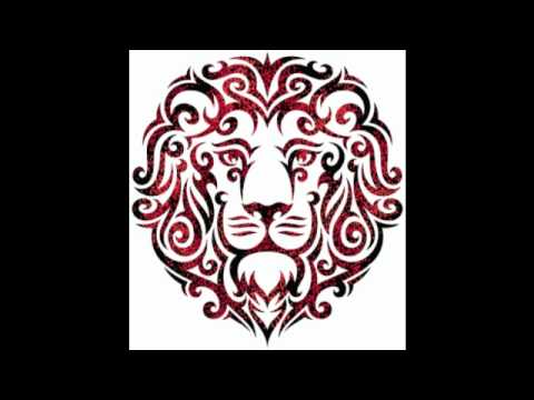 Banners Acros The Sky - LION HEART