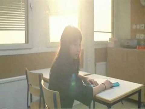 Lasse Kongo dissar Friends-reklam