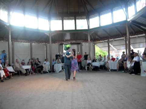  Paula Ballesteros  and  Alejandro Hermida  are  dancing  to  the  vals  "  Noche De Estrellas  "