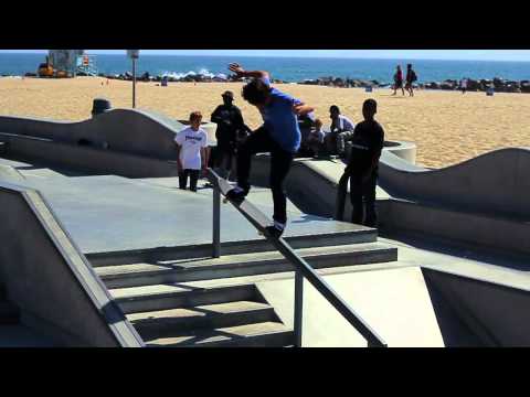 MICKY PAPA - 1 Minute at Venice Skatepark Part 2