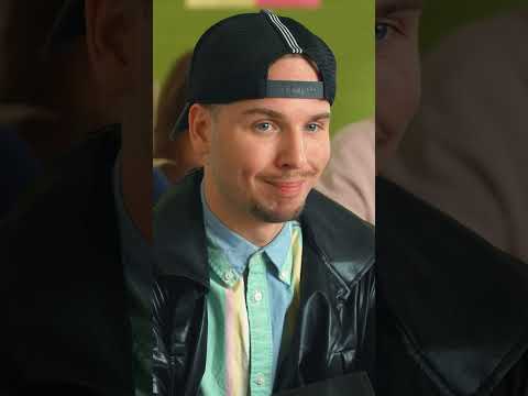 Blikjes energy verkopen in de klas! 🤫