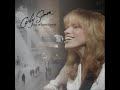 Carly Simon - De Bat (Fly In My Face) (Live At Grand Central, New York, NY - April 2, 1995)