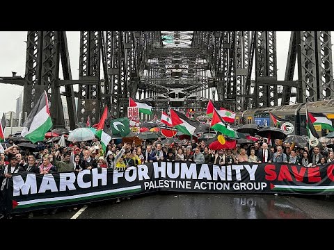 Video Thumbnail: WATCH: Thousands march across Sydney Harbour Bridge in pro-Palestinian rally