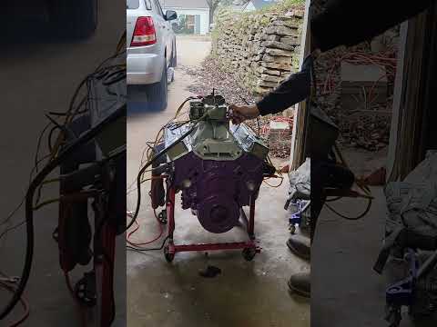 Sbc 400 bored .040, KB flat top pistons, LT1 off set rods, 508 Camshaft, 487 Heads, 750 carb