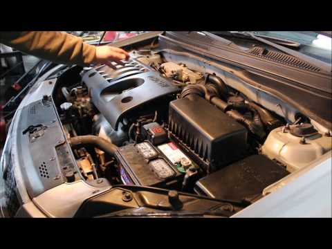 2011 Kia Rio starter motor removal and installation