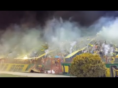 "Salida 26-11-2015, FORTALEZA LEOPARDA SUR, NOS FUIMOS DE LA B!" Barra: Fortaleza Leoparda Sur • Club: Atlético Bucaramanga