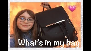 What’s in My Bag| Louisabells