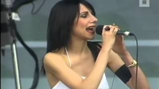 PJ Harvey - The Whores Hustle and the Hustlers Whore @ Live Werchter Fest Belgium 2001 720p