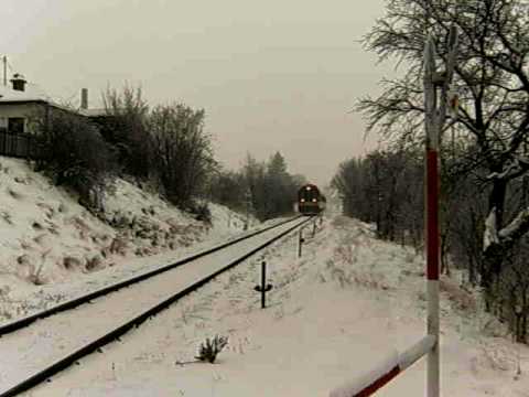 R 991 projíždí Bílou Třemešnou