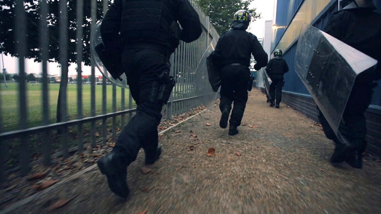 Gangs of London: When city patrols turn into high-risk operations