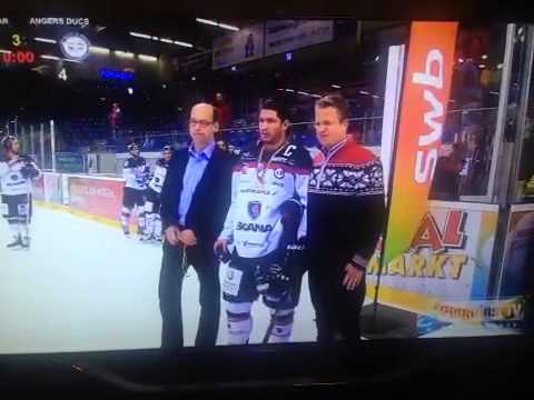 Continental Cup Hockey 2015. Les Ducs d'Angers vainqueurs 4-2. Julien Albert homme du match.