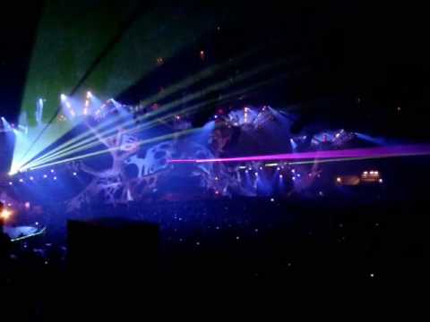 JDX featuring SARAH MARIA- "Live the Moment"