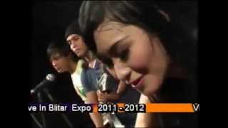 Download lagu Layang Sworo Monata Live Blitar 2012 YouTube mp3 Download lagu Layang Sworo Monata Live Blitar 2012 YouTube mp3