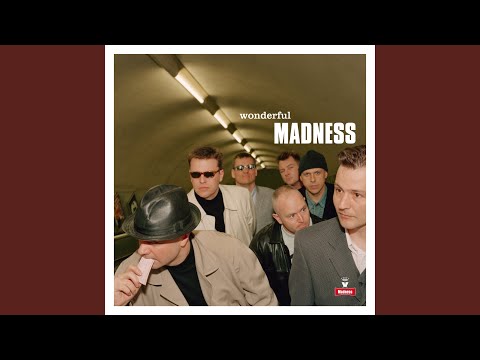 Videoclip de The Communicator (2010 Remaster) — Madness