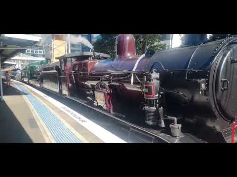 3256 3526 4501 4490 4916  leave Rhodes Station in  August 2023