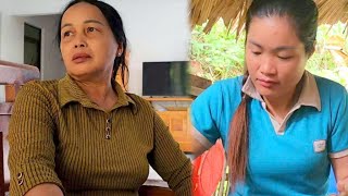 Download lagu Mrs. Thuy was very worried when she saw Hong did not come home so she went to see her. mp3 Download lagu Mrs. Thuy was very worried when she saw Hong did not come home so she went to see her. mp3