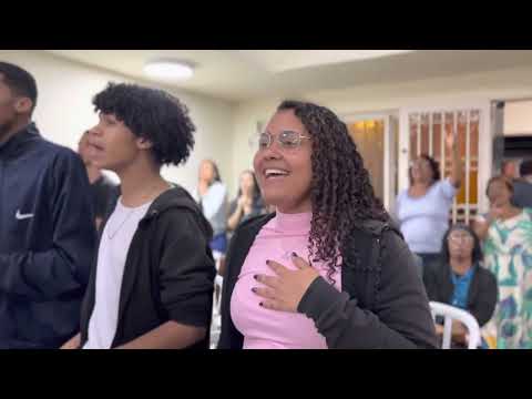 QUE ADORAÇÃO FOI ESSA 🔥 - Larissa Brito