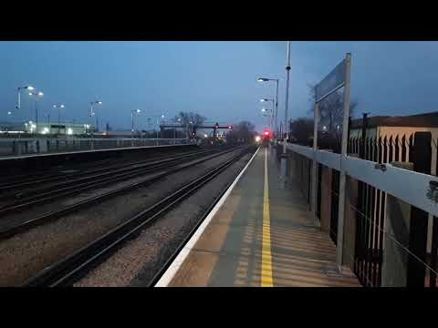 Ex.EWS 66171 TnT DB Red 66044 pass Paddock Wood 14/1/18