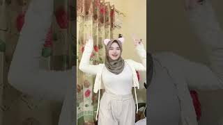Download lagu #cantik #ukhtiidaman #jilbab #feedshorts #ukhtitiktok #ukhtycantik #hijabers #jilboobs mp3