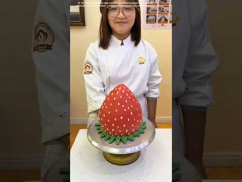 Kelas Baking Bikin Kue Stroberi, Endingnya Ada Kejutan Gak Terduga!