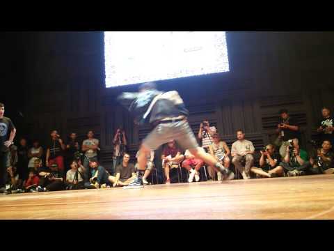 IBE 2015 == Hustle kidz (Menno, Sisco, Shane) VS Chasseur de primes (Magnum, ZK, Shlag)