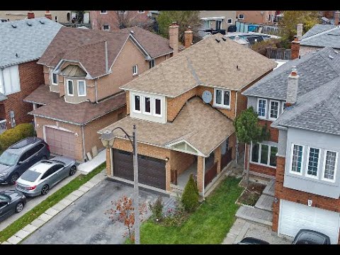 5 Chipmunk Crescent, Brampton, ON L6R 1B8