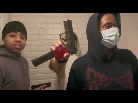 KTOWN (1500/WDB) Über das Aufwachsen im Westen der USA, die Anpassung an die Umgebung und das Leb...