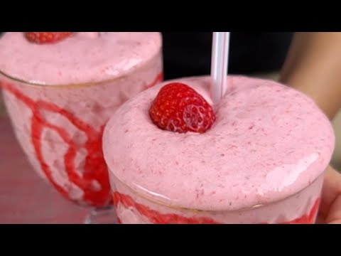 Batido de fresa, económico y delicioso con sólo tres ingredientes.