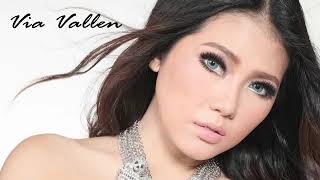 Download lagu Via Vallen - Kelingan Mantan (Lyric) mp3 Download lagu Via Vallen - Kelingan Mantan (Lyric) mp3