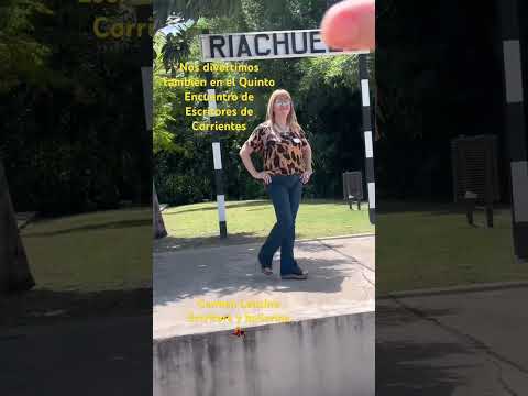 #corrientescapital #escritores Me parece que quiere ser modelo también. A ustedes qué les parece?