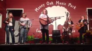 Dale Ann Bradley with Daughters of Bluegrass sings Beulah L