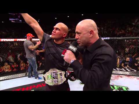 Report: Stephen Thompson Faces Robbie Lawler This January