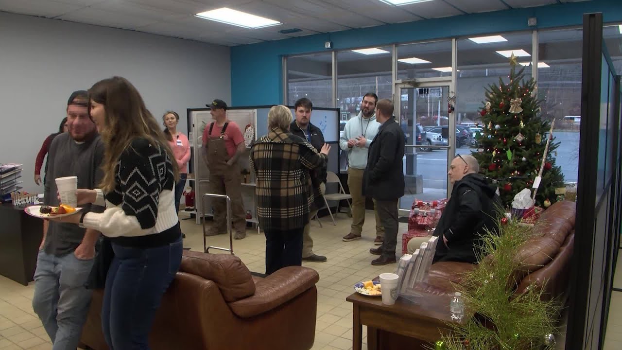 Addiction recovery center celebrates move to bigger space
