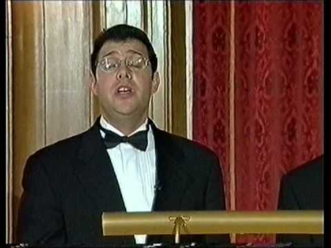 Chazzan Avromi Freilich sings with Chazzan Moshe Stern at Lvov Concert, 2000