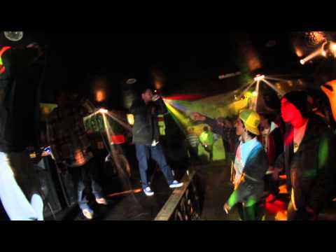 NueveDoz - Dosmildoce Ft. 4º Elemento (En Vivo) @Manos en el Aire 1.0 2012