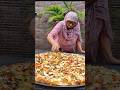 Big Paneer Makhni Pizza Shorts