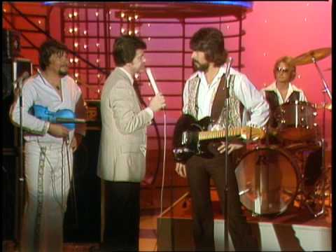 Dick Clark Interviews Alabama - American Bandstand 1980