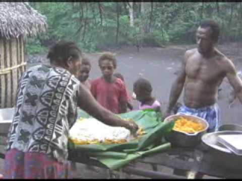 Vanuatu - Making Laplap (food)