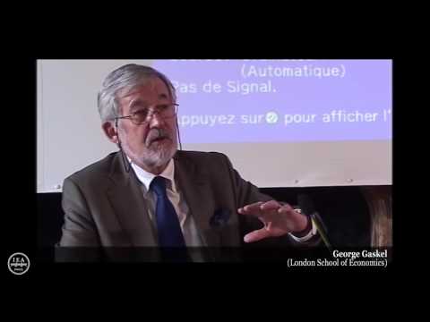 Hommage à Serge Moscovici / "What and why questions in social representations (...)"