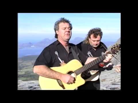 Bjørn Jens & Jimmy Staton -  "Sing Me Back Home"