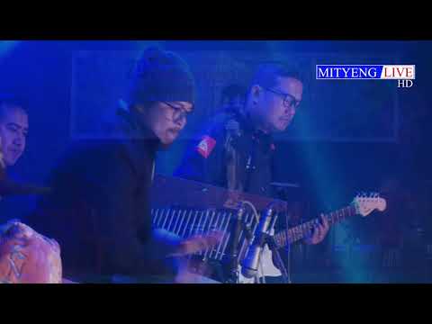 Tamhourabi ei amuk lakkhigani |  SUREN WITH BLUE BAND