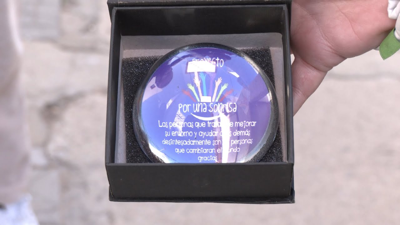 Nuestros colegios ayudan a la asociación “Por una Sonrisa”