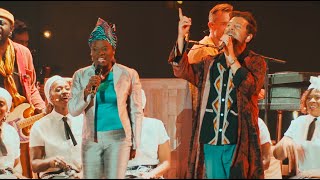 Christophe Maé - C&#39;est drôle la vie en duo avec Angélique Kidjo (Live à l&#39;Accor Arena)