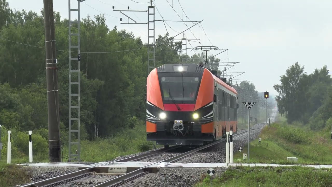 Электропоезд 21Ev-3340 на о.п. Нийтвяля / 21Ev-3340 EMU at Niitvälja stop