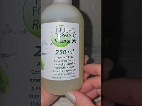 Probando la colonia Gotas Frescas del Instituto Español con aroma cítrico a limón