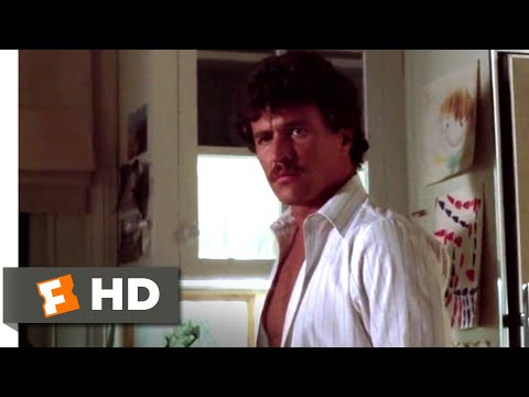 The Big Chill (1983) - Late Night Snack Scene (3/10) | Movieclips