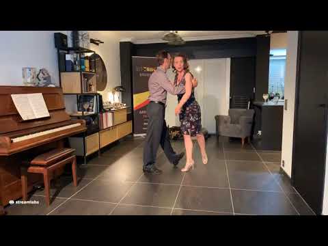 Tango class for beginners part 5: Cross step in crossed system with mordida